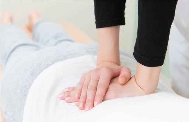 ほねラボ整骨院 我孫子市の我孫子駅北口院 施術イメージ画像